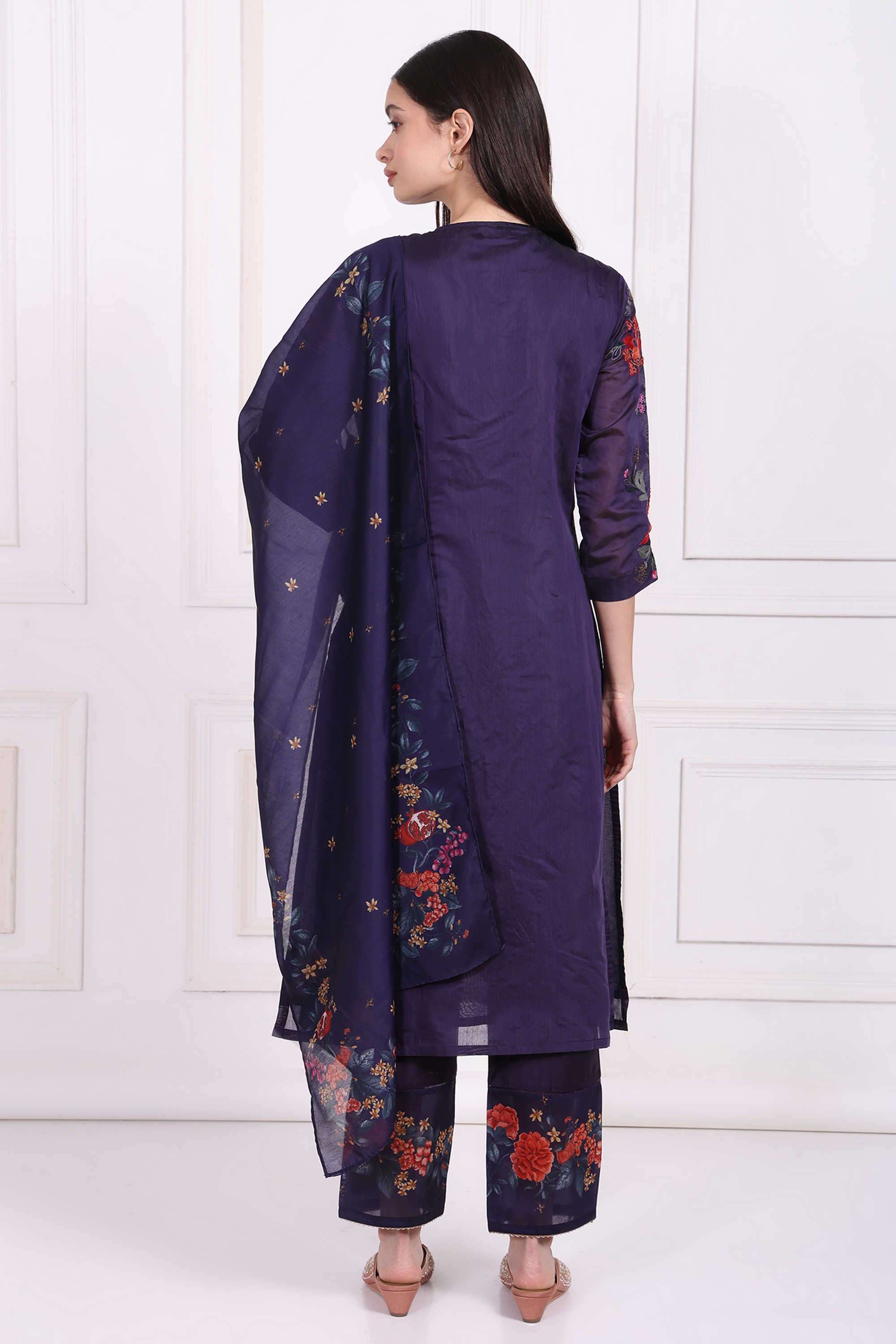 Embellished-Blended-Fabric-Women-Kurta-Set