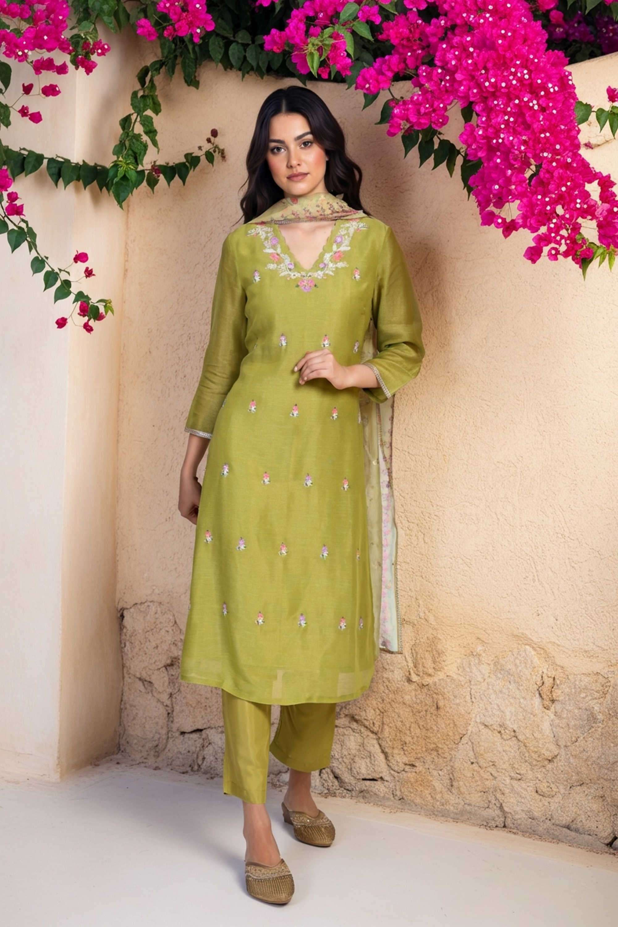 Solid-Blended-Fabric-Women-s-Festive-Wear-Kurta-Set
