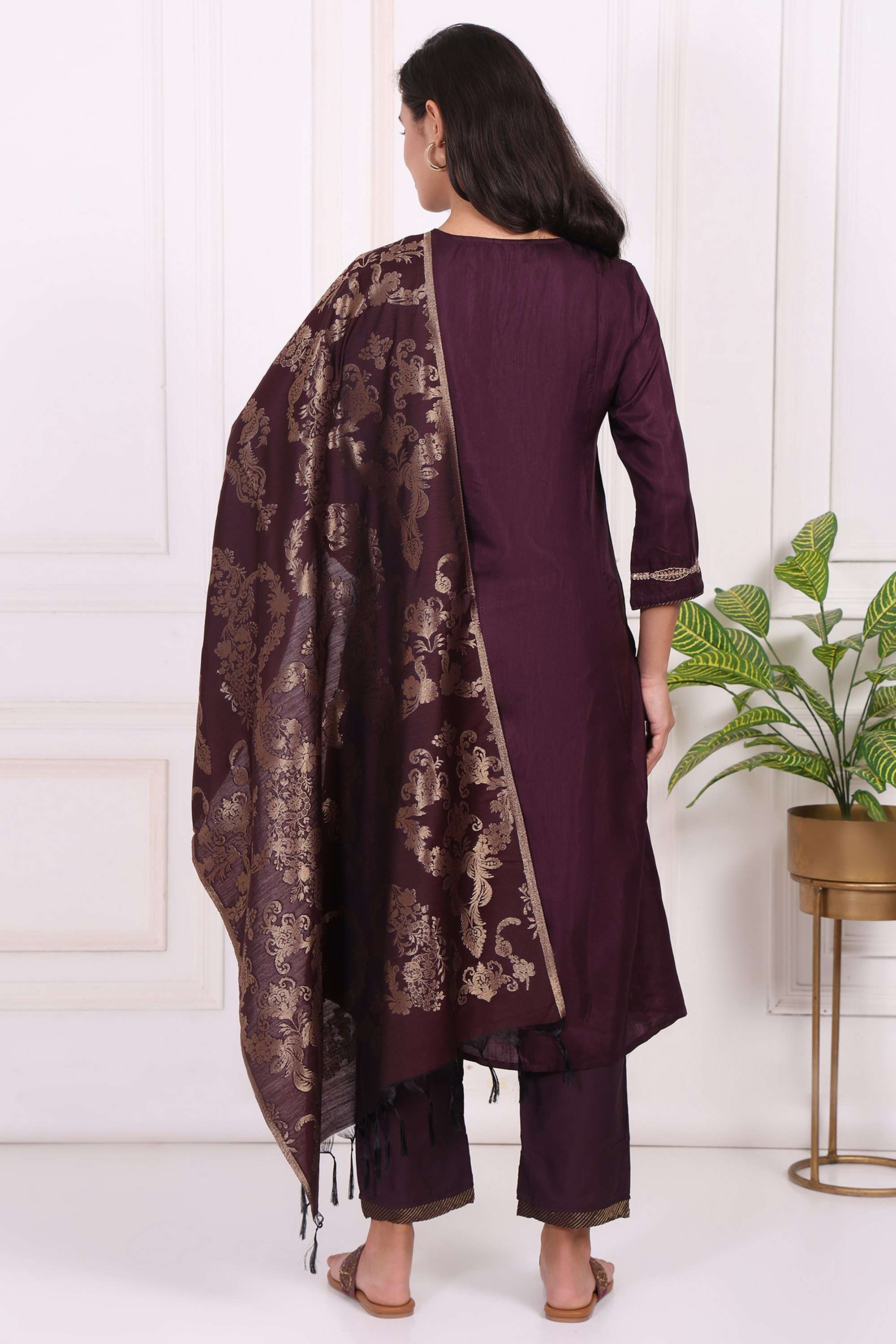 Embroidered-Silk-V-Neck-Women-s-Festive-Wear-Kurta-Set