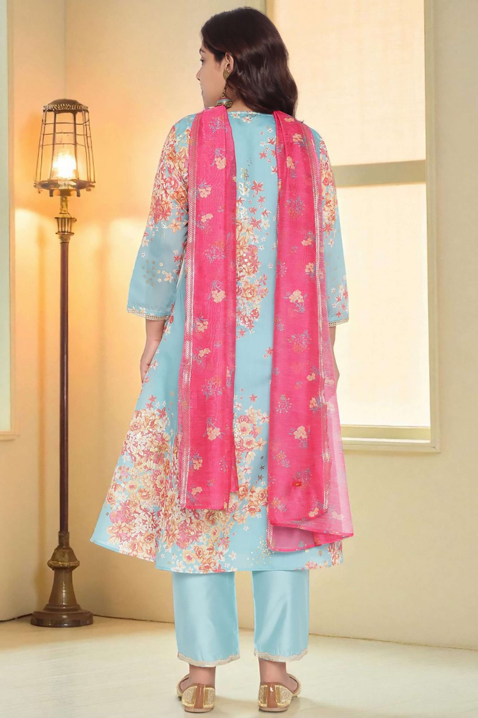 Floral-Polyester-V-Neck-Women-s-Fusion-Wear-Kurta-set