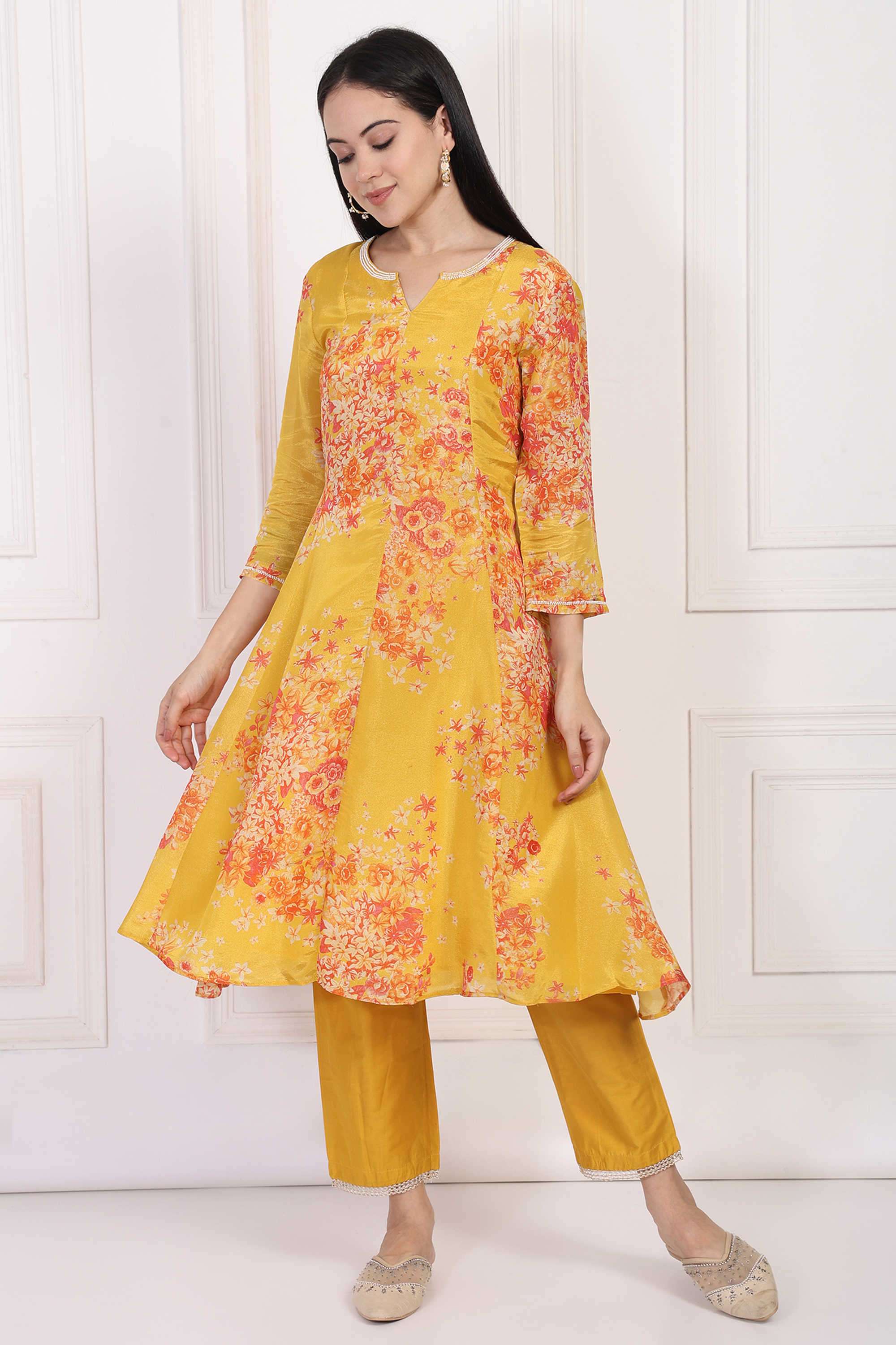 Textured-Blended-Fabric-Women-s-Festive-Wear-Kurta-Set