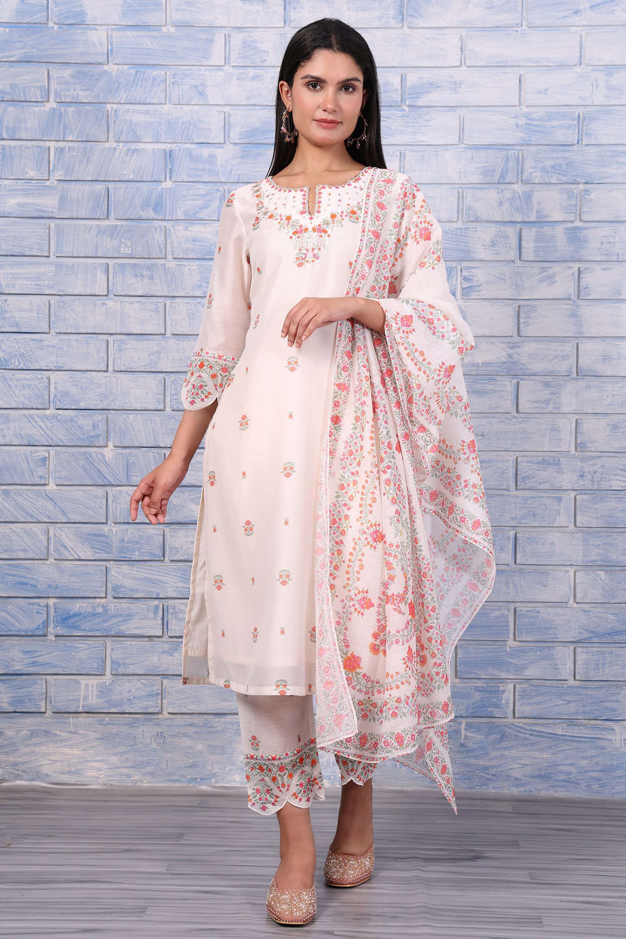 Floral-Polyester-Women-s-Fusion-Wear-Kurta-Set
