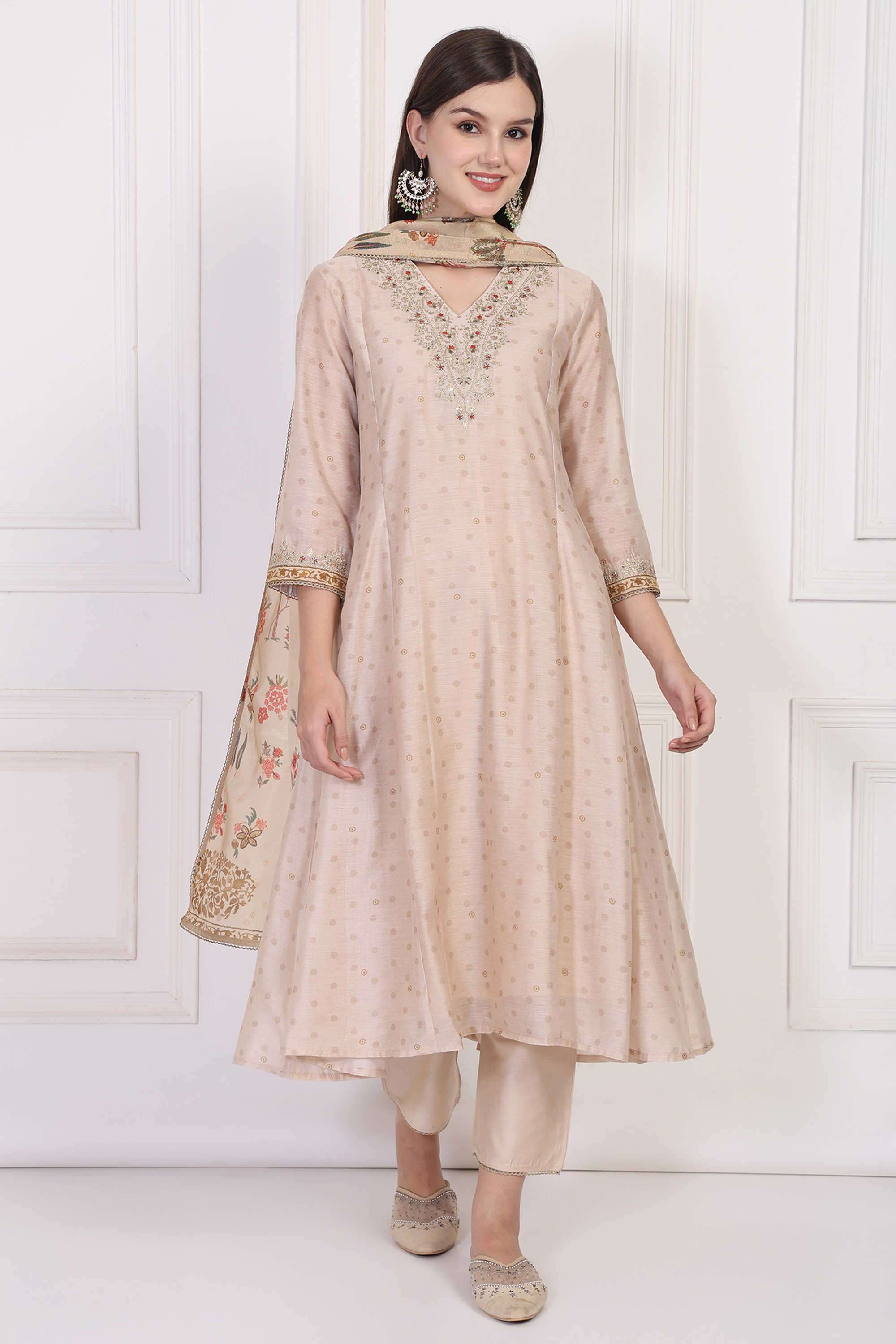Embellished-Blended-Fabric-Women-s-Festive-Wear-Kurta-Set