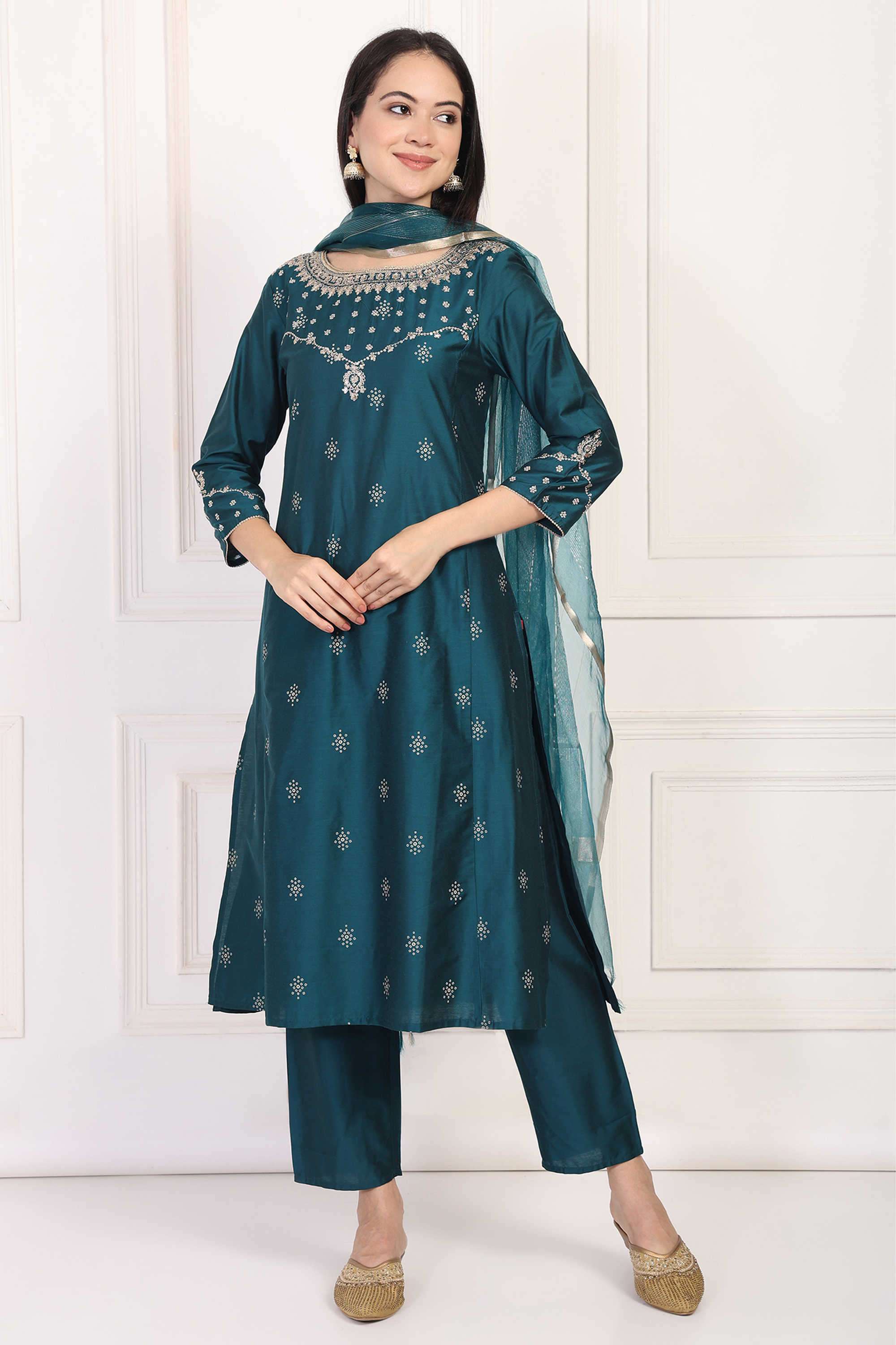 Embroidered-Blended-Fabric-Women-s-Festive-Wear-Kurta-Set