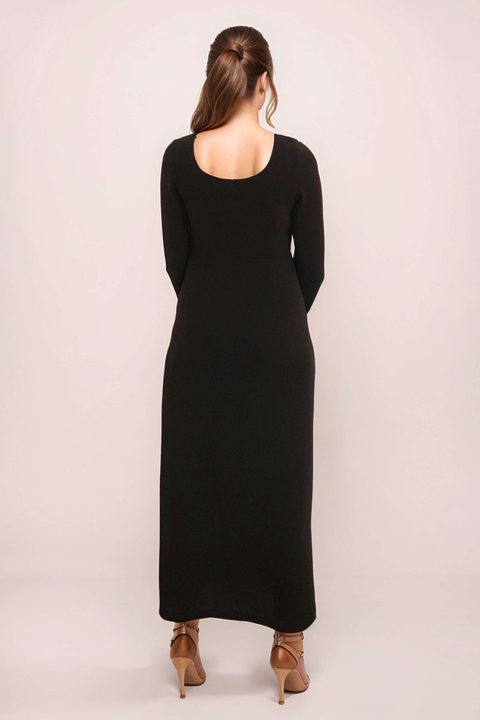 Solid-Square-Neck-Sleeveless-Full-Length-Blended-Fabric-Women-Festive-Wear-Dress