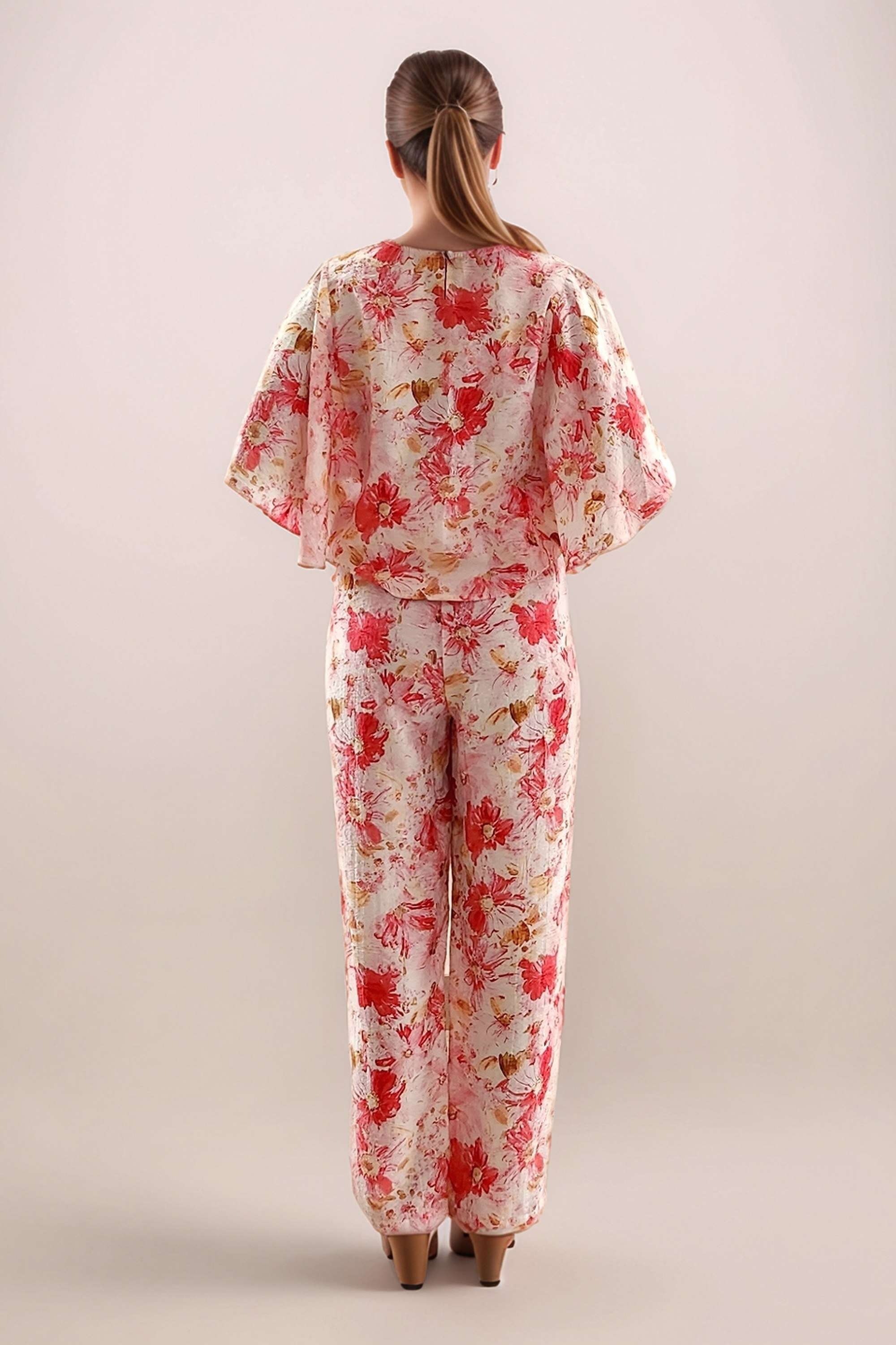 Floral-Blended-Fabric-Round-Neck-Women-s-Top