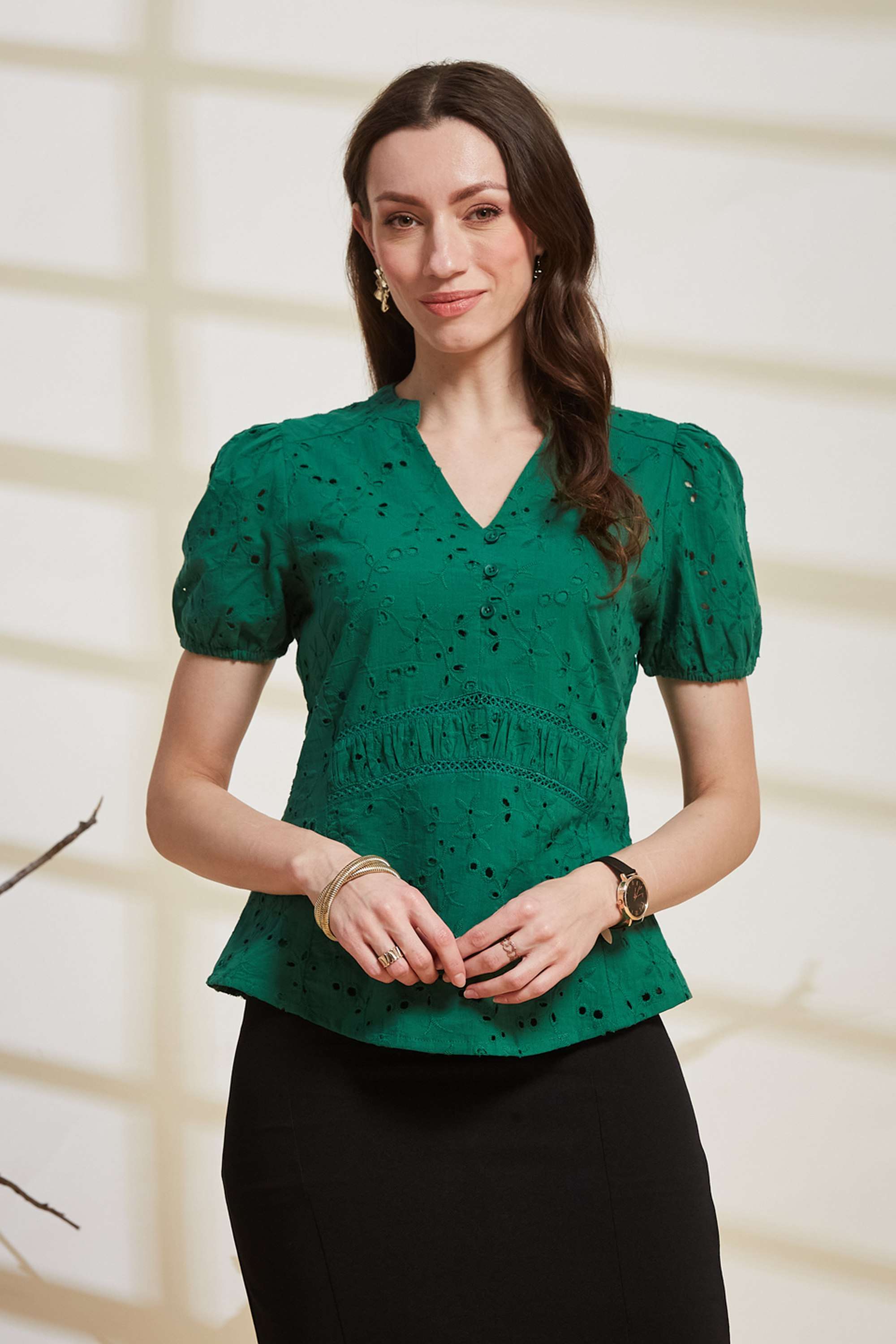 latin quarters Embroidered Cotton V-Neck Women's Top-picture-31