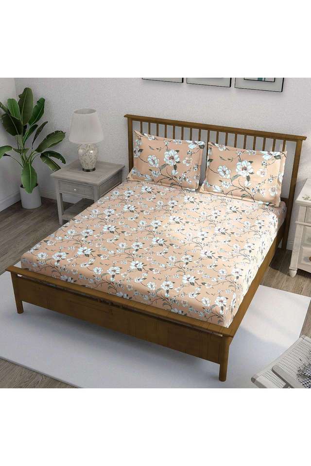 Peachy-Beige-&-White-Floral-210TC-Pure-Cotton-Premium-Ananda-King-Fitted-Bedsheet-Set