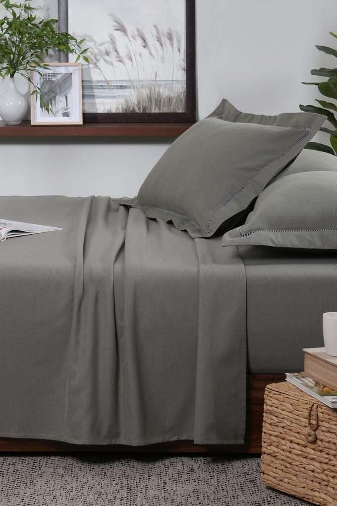 Emmie-Chameleon-Green-King-Bed-Sheet-with-Pillow-Case