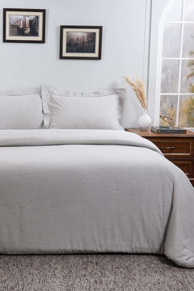 Emmie-Soft-Grey-King-Duvet-Cover-with-Pillow-Case