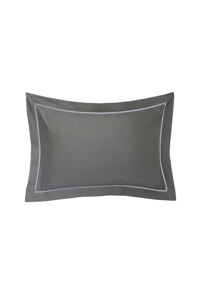 Emmie-Chameleon-Green-Standard-Pillow-Case-Set