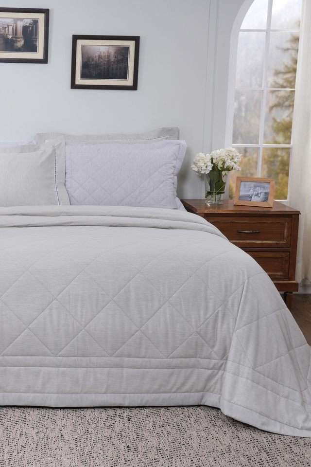 Emmie-Soft-Grey-Double-Quilt