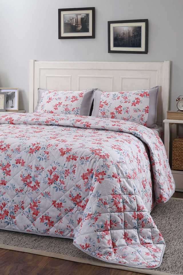 Eclectic-Garden-Double-Quilt-106x91-Inch