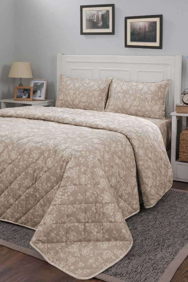 Eclectic-Garden-Double-Quilt-106x91-Inch