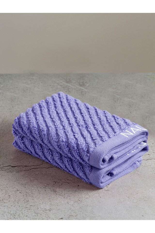 Fluffy-Zero-Twist-100--Cotton-Towel--2-Hand-4-Face-1-Reed-Diffuser-(cross-view)