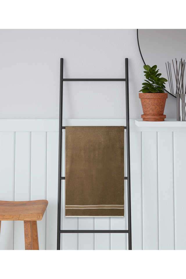 Luxuria-Brown-Color-Bath-Towel