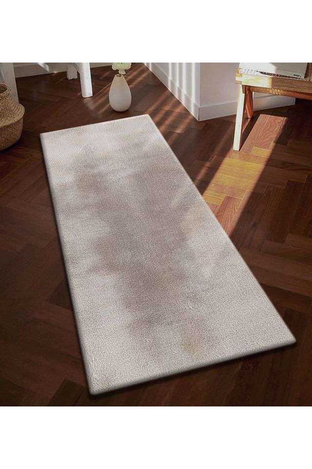 Rabit-Fur-Runner-Cream