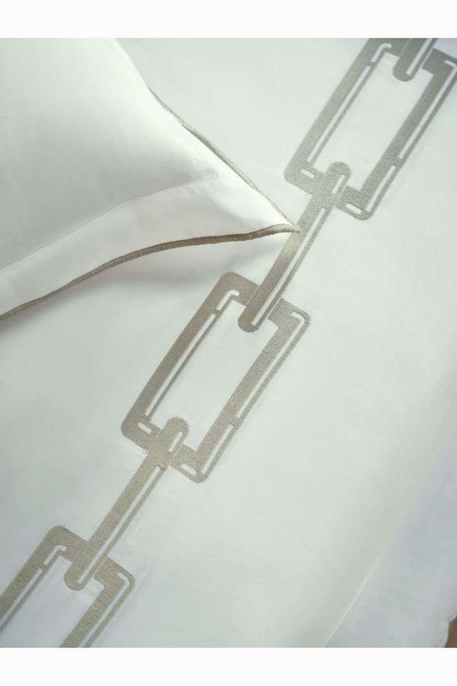 Modern-300-TC-Cotton-Double-Bedsheet-with-2-Pillow-Covers