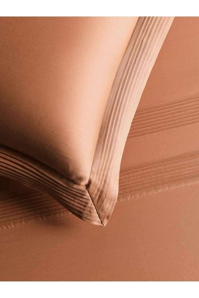 Modern-300-TC-Cotton-Double-Bedsheet-with-2-Pillow-Covers