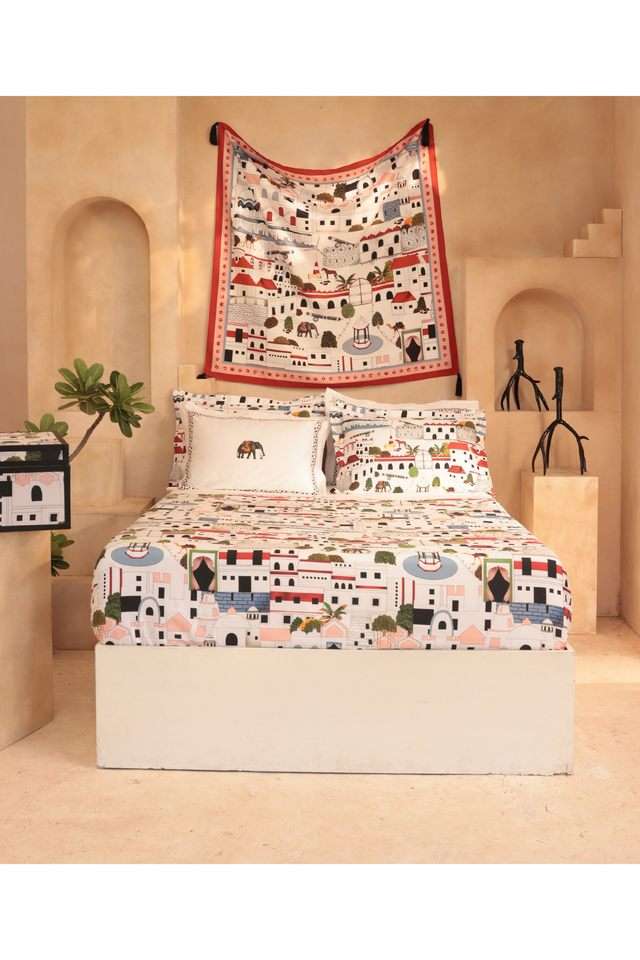 Shivan-and-Naresh-Printed-400-TC-Cotton-Double-Bedsheet-&-4-Pillow-Covers