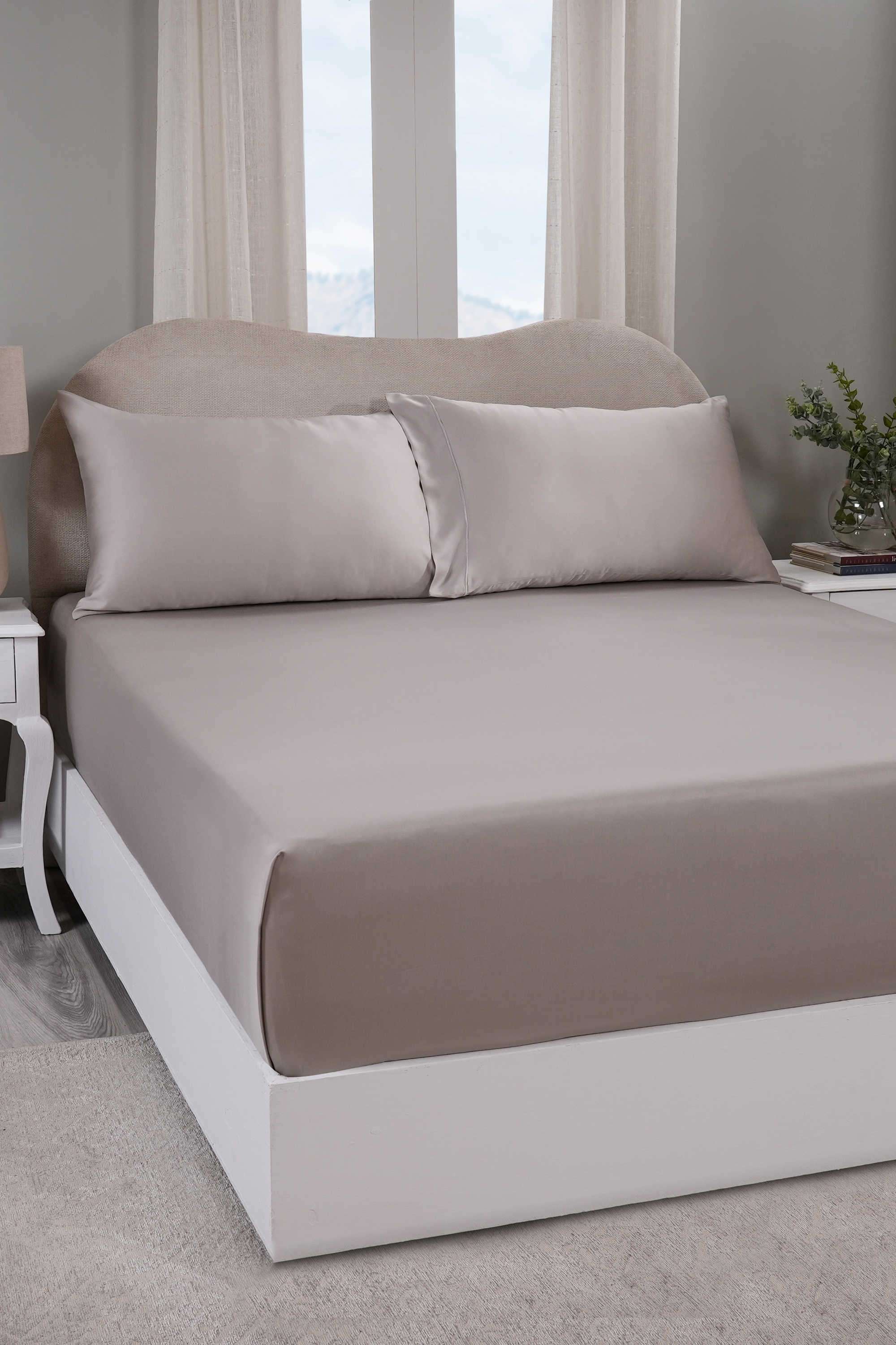 Noemi-Sage-King-Bed-Sheet-with-Pillow-Case