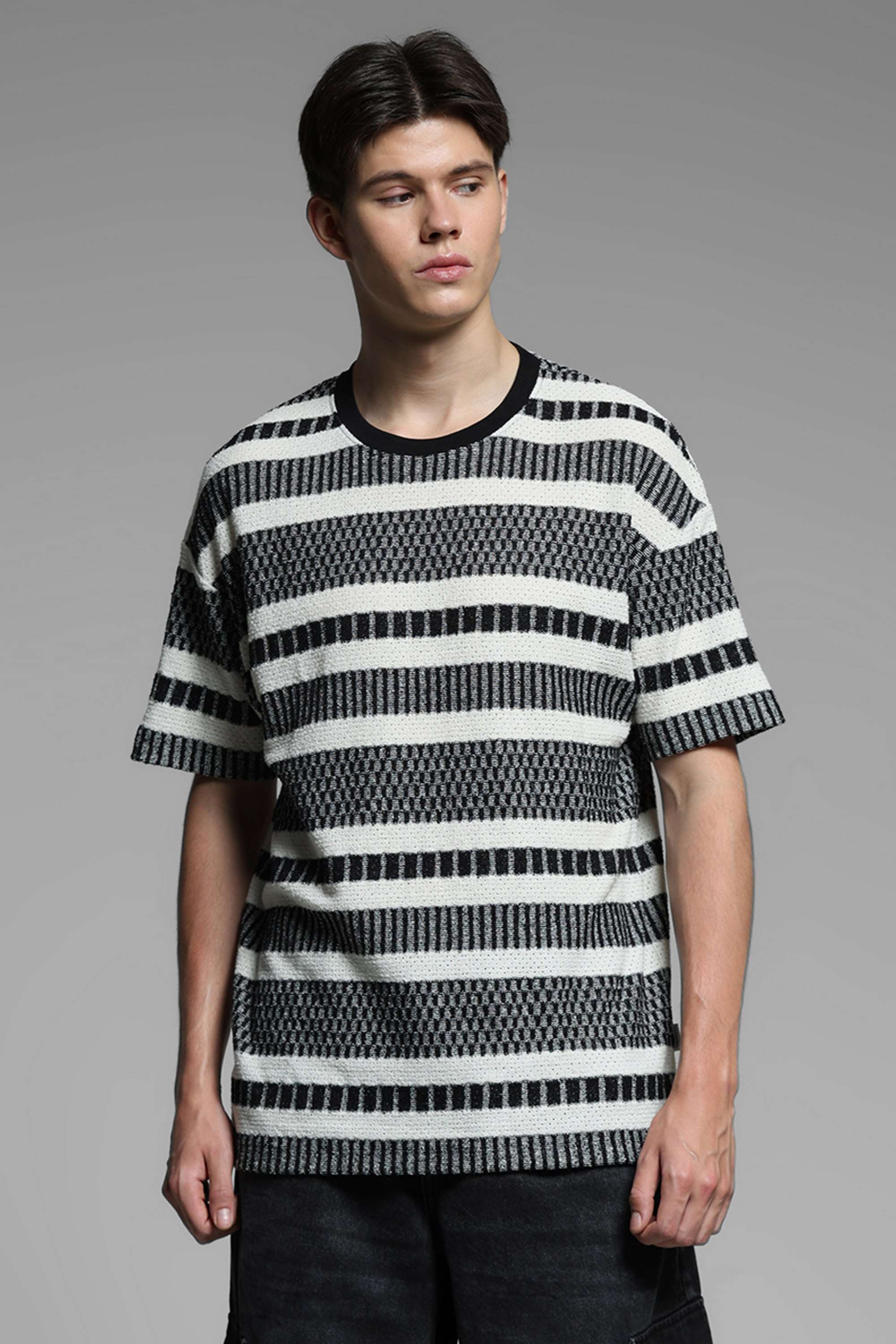 Textured-Cotton-Men-s-T-Shirt