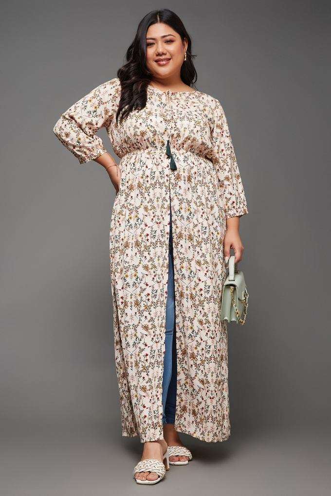 miss chase Floral Crepe Round Neck Women Top-picture-44