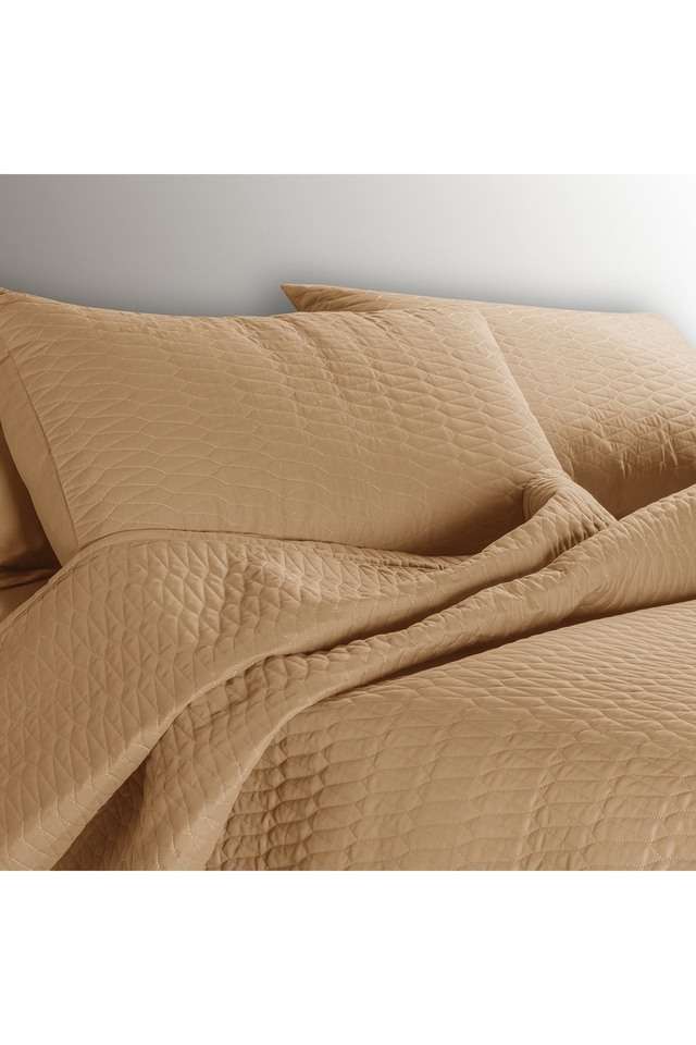 Crystal-Microfiber-Day-and-Night-Bedcover-for-Double-Bed-90-x-108-Inch---Sand