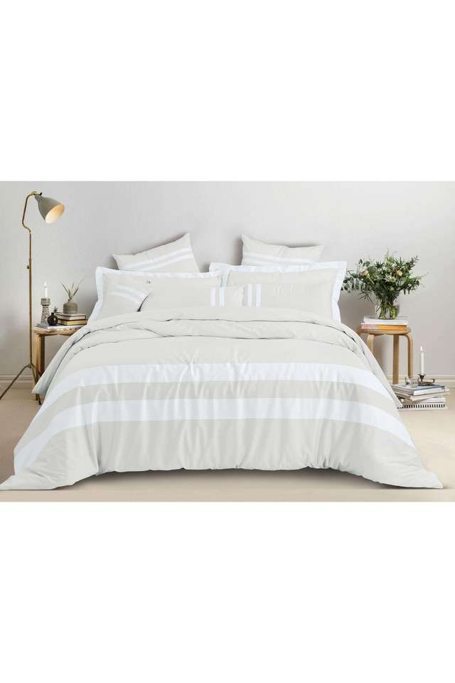 Botanic-Cotton-550-Thread-Count-King-Size-Quilt-Cover-with-Corner-Loops-And-Openable-Zipper-(90-x-108-Inches)---White