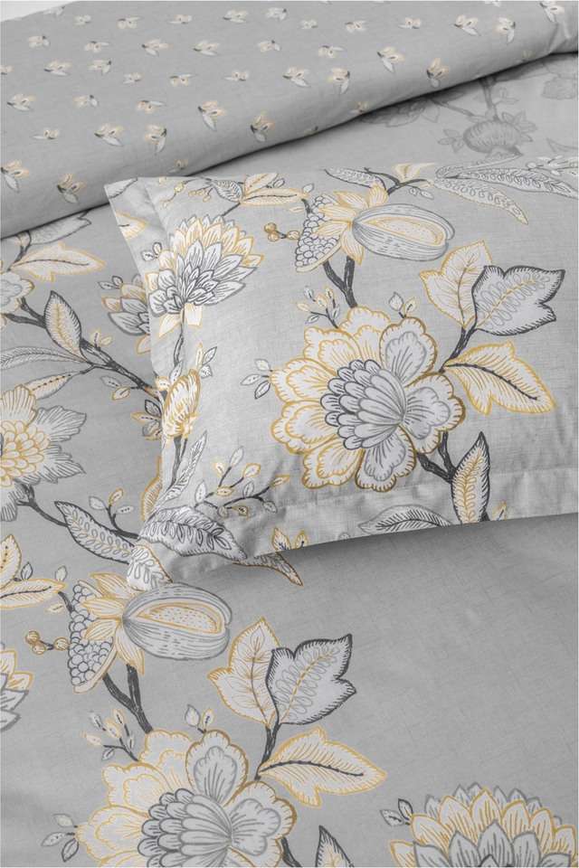 Delta-Cotton-Floral-Double-Bed-Sheet-With-4-Pillow-Covers---162-TC