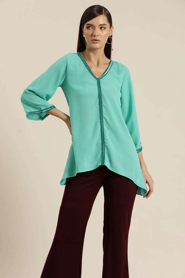 qurvii Solid Crepe V-Neck Women Top-picture-12