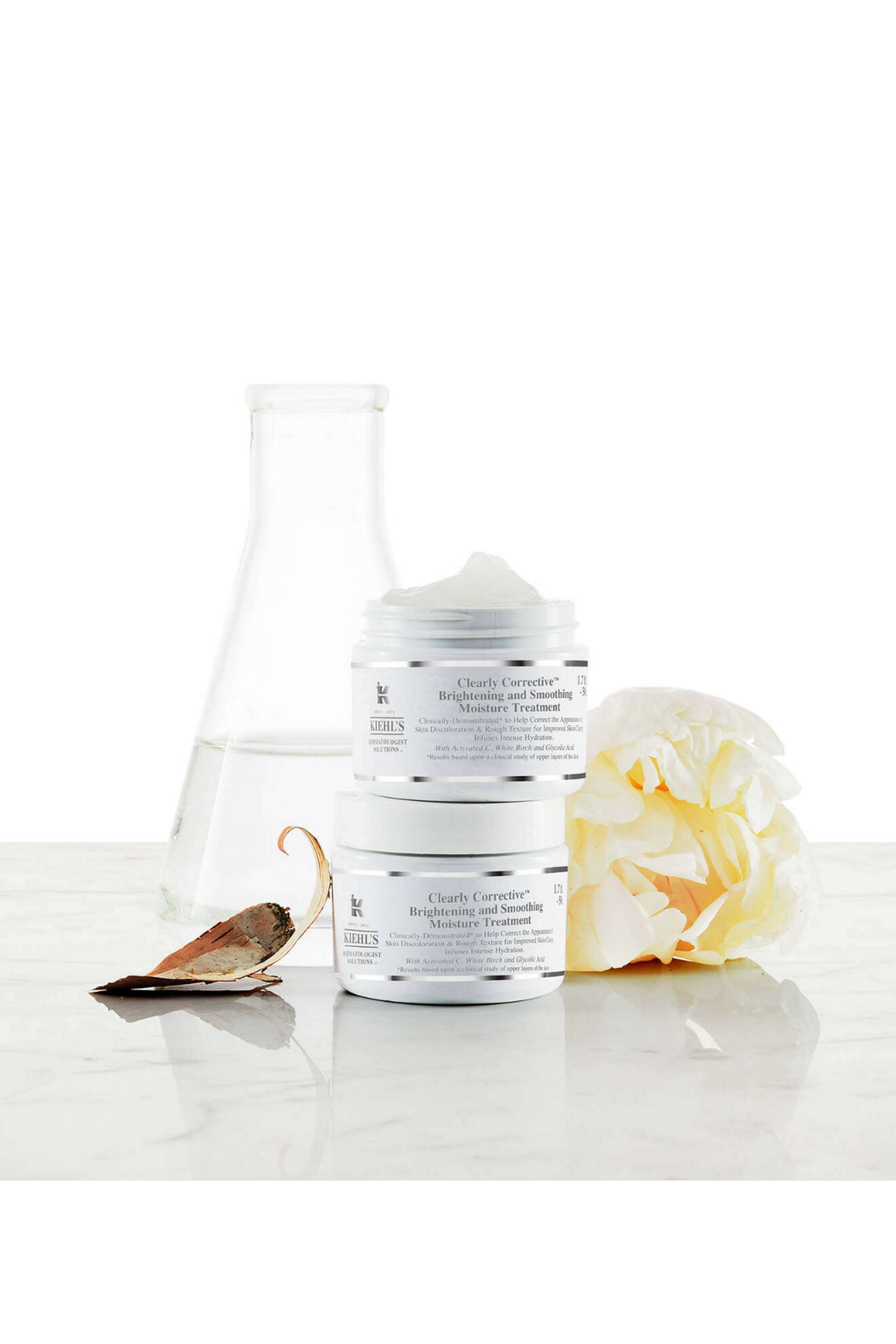 Clearly-Corrective-Brightening-Smoothing-Moisture-Treatment---50-ml