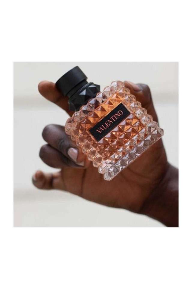 Donna-Born-In-Roma-Coral-Fantasy-Eau-De-Parfum---50-ml -Floral -Fruity-EDP