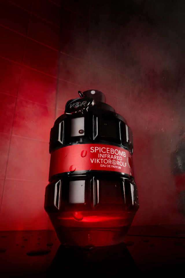 Buy Viktor & Rolf nocolor Spicebomb Infrared Eau De Parfum For Men