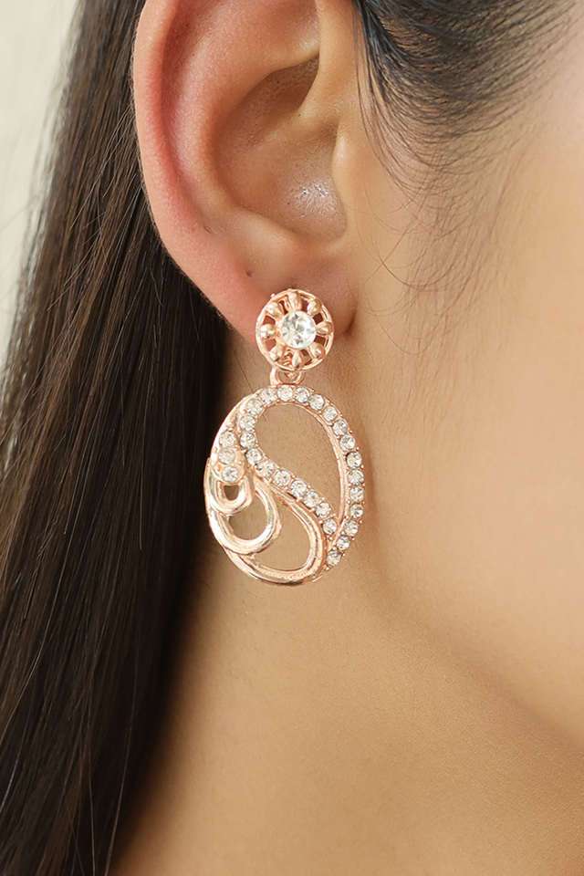 Elegant-Rose-Gold-Filigiri-Diamonti-Studs.-Rose-Gold-Toned-Studs-With-Oval-Shape-With-Curves-Earrings.