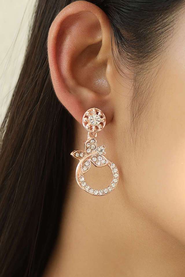 Elegant-Rose-Gold-Filigiri-Diamonti-Studs.-Rose-Gold-Toned-Studs-Circular-Shaped -With-Tiny-Butterflies.