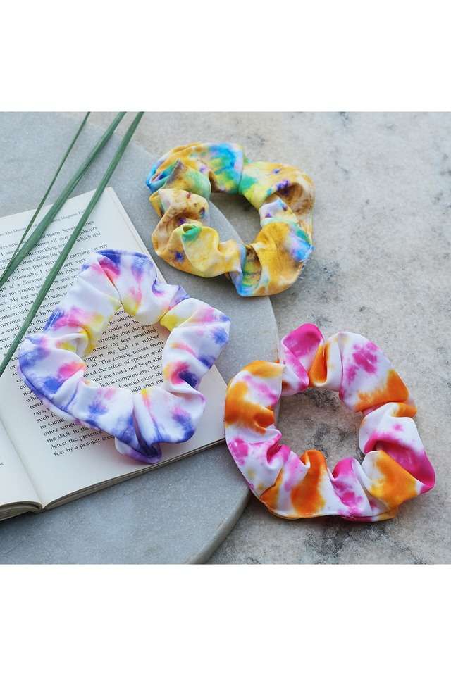 Oversized-Multicolor-Tie-And-Dye-Scrunchie-Hair-Ties---Set-Of-3