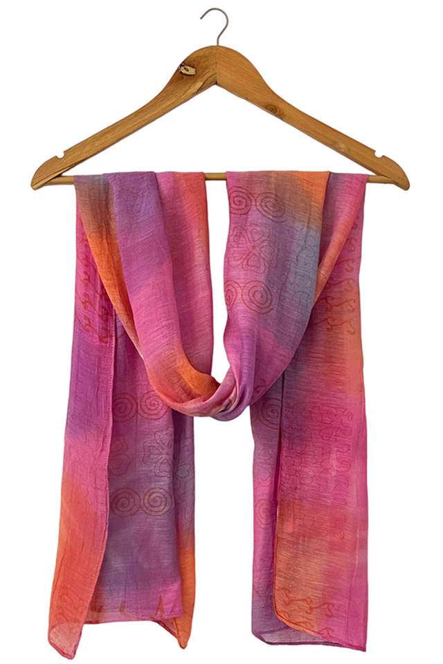 Shades-of-Pink-&-Orange-Ombre-Square-Patches-Silk-Cotton-Blend-Crinkle-Effect-Scarf