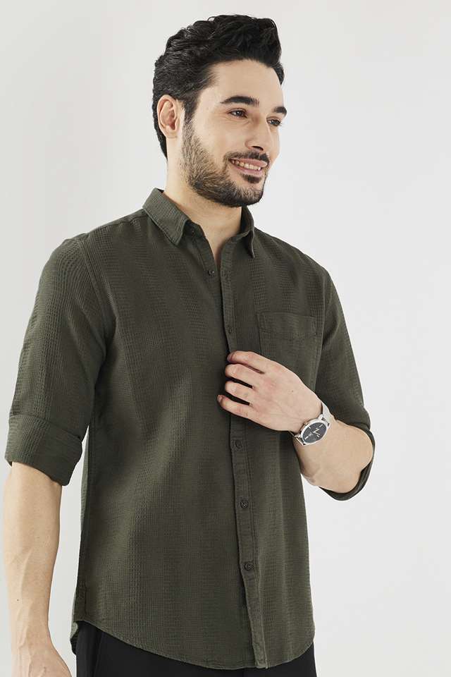 Textured-Cotton-Slim-Fit-Men-s-Casual-Wear-Shirt