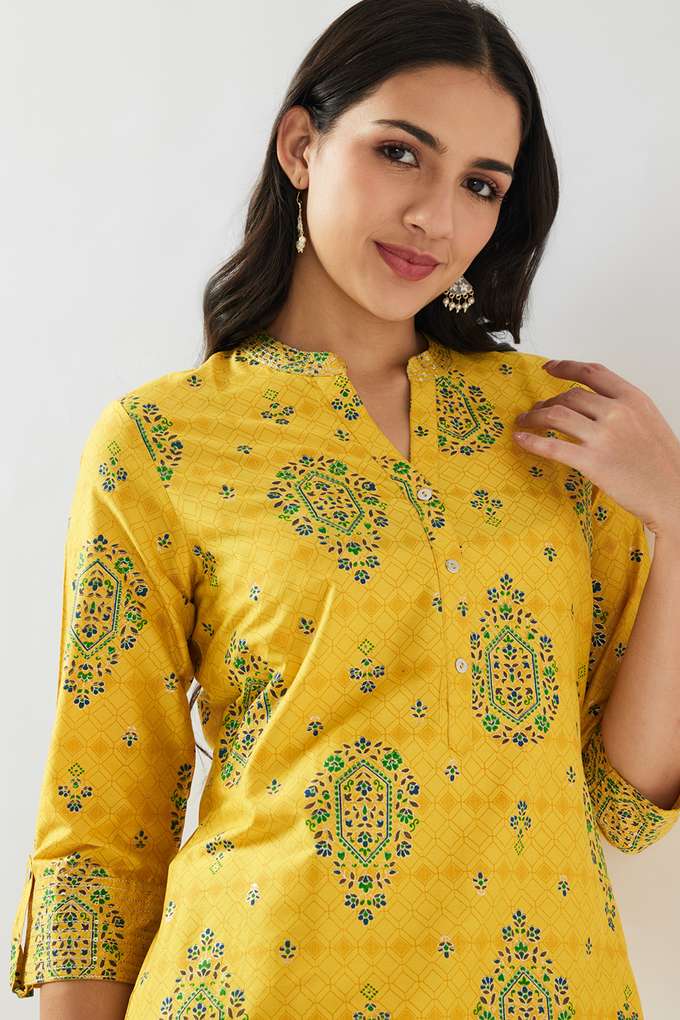 Printed-Blended-Fabric-Collared-Women-s-Kurta