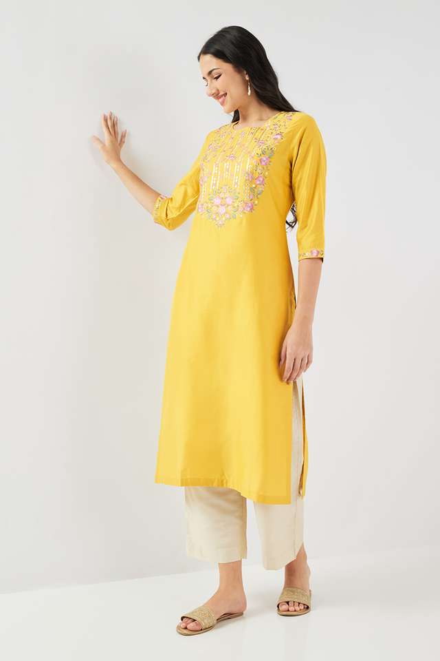 Embroidered-Blended-Fabric-Round-Neck-Women-s-Kurta