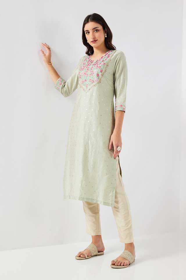 Embroidered-Blended-Fabric-Round-Neck-Women-s-Kurta