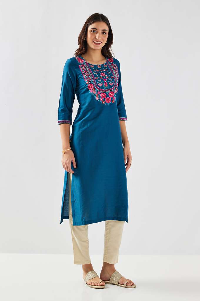 Solid-Blended-Fabric-Round-Neck-Women-s-Kurta