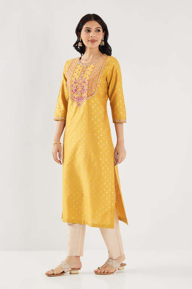 Embroidered-Blended-Fabric-Round-Neck-Women-s-Kurta
