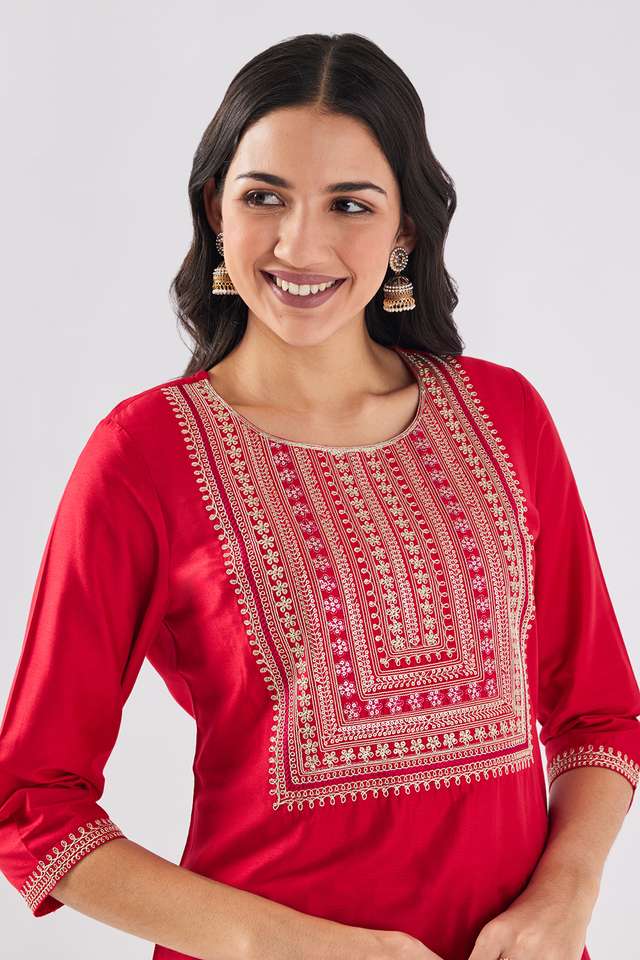 Embroidered-Blended-Fabric-Round-Neck-Women-s-Kurta
