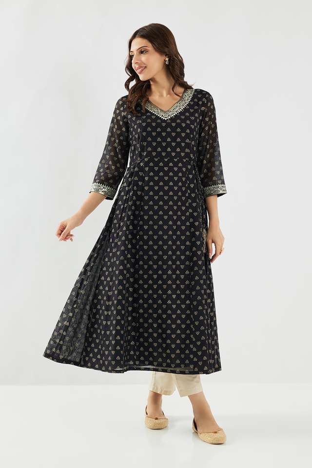 Printed-Chanderi-V-Neck-Women-s-Kurta