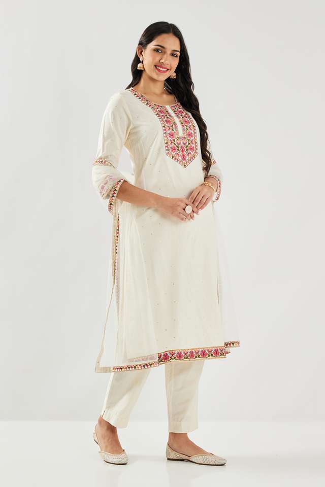 Solid-Blended-Fabric-Round-Neck-Women-s-Kurta-Set