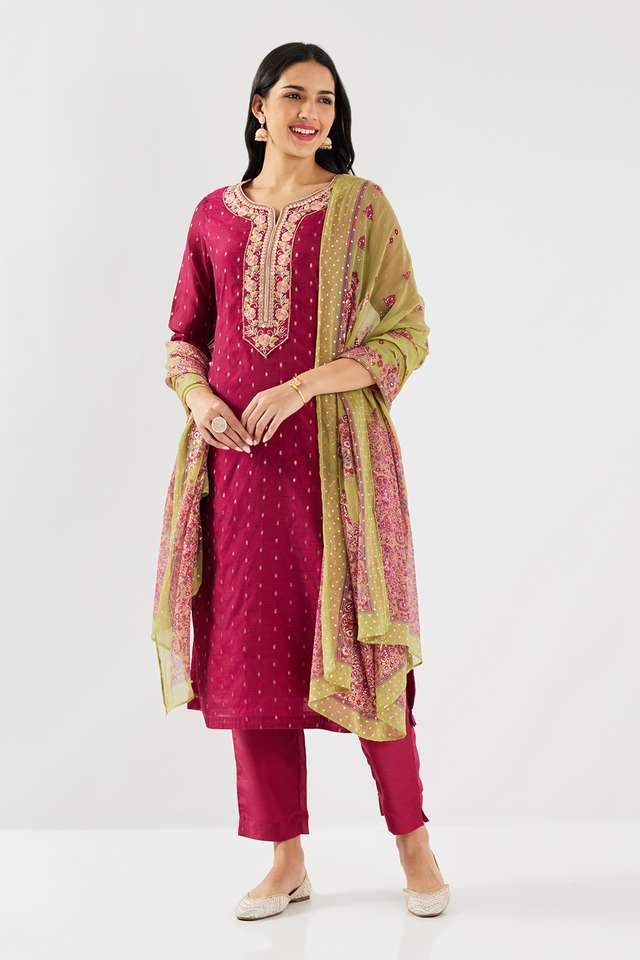 Embroidered-Chanderi-V-Neck-Women-s-Pant-Kurta-Dupatta-Set