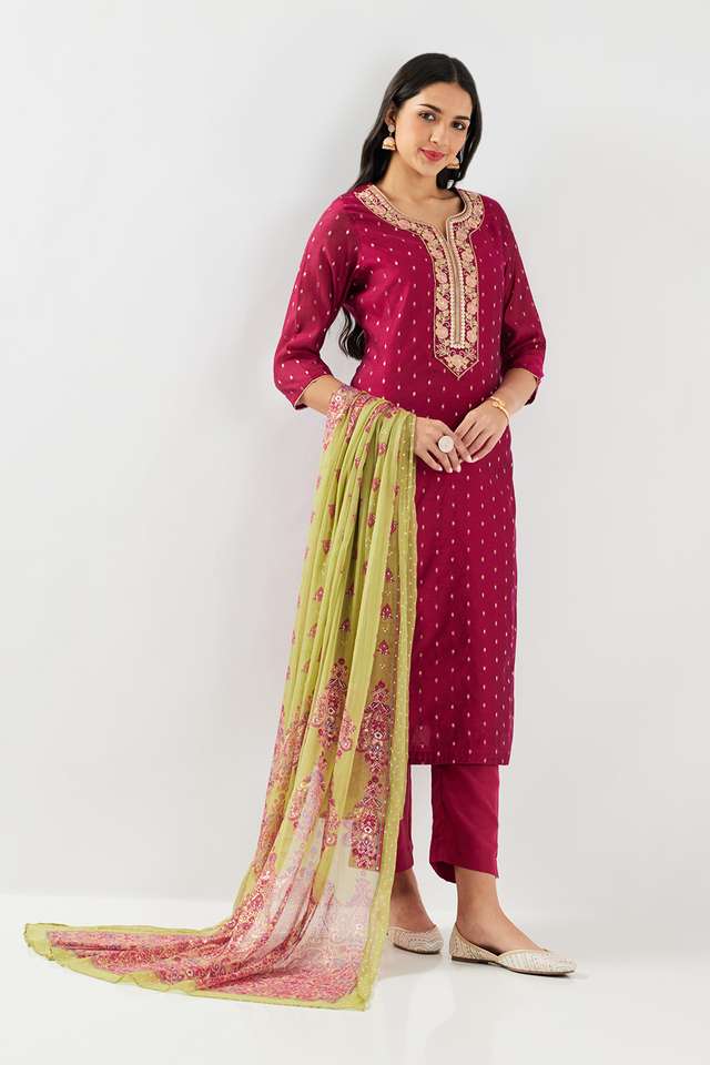 Embroidered-Chanderi-V-Neck-Women-s-Pant-Kurta-Dupatta-Set