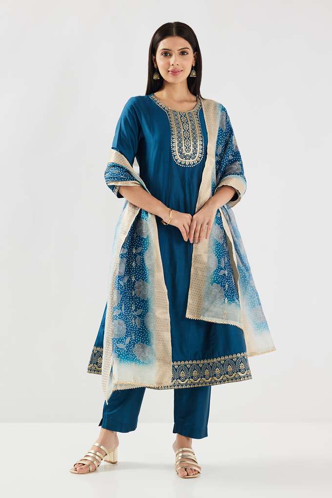 Printed-Round-Neck-Blended-Fabric-Women-s-Kurta-Set
